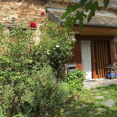 펜션 De La Nauze Calmont (Aveyron)